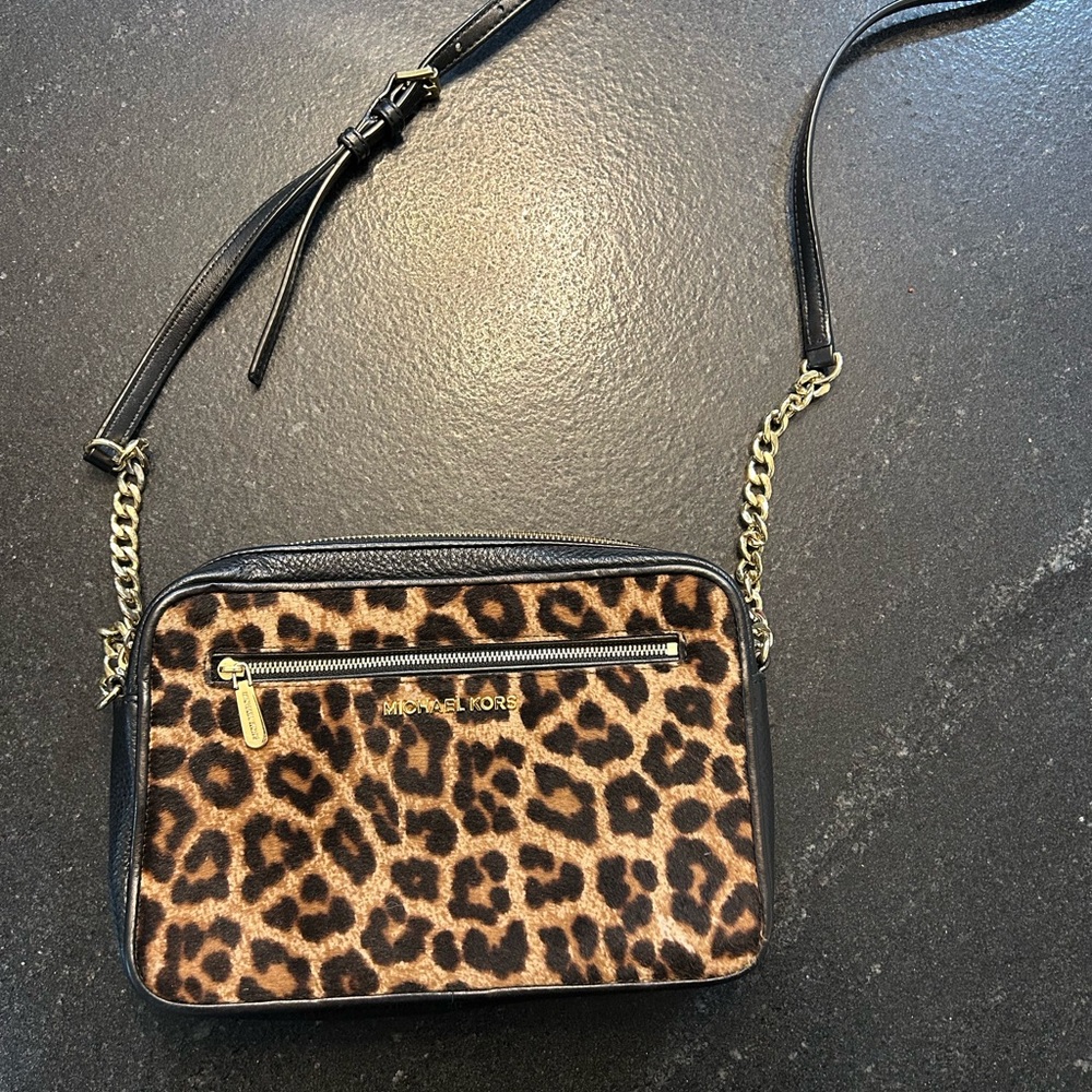 Michael Kors cross body